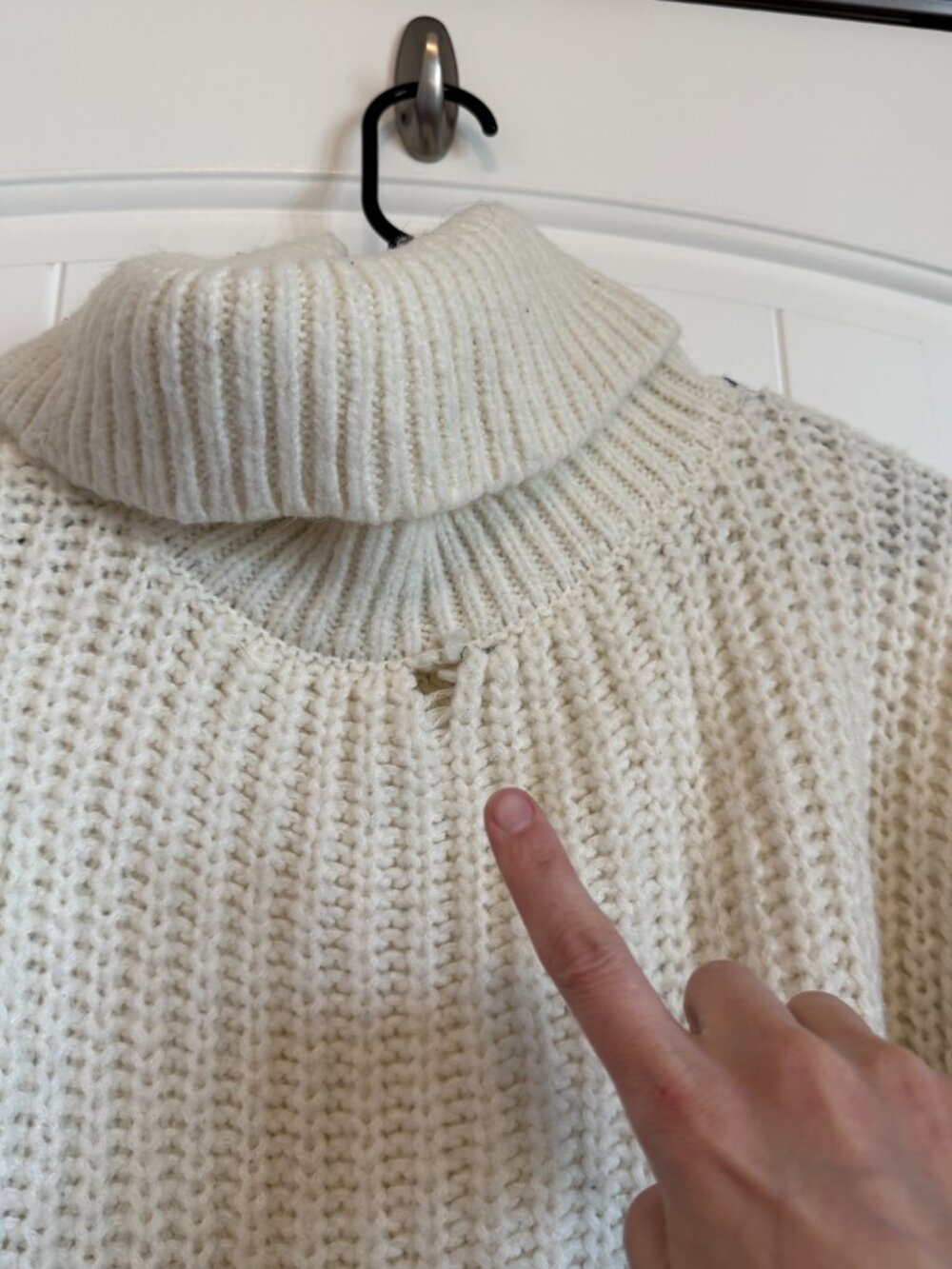 Soft cream sweater with a warm cowl neck and nice cable knit patterns. - Picture 4 of 7